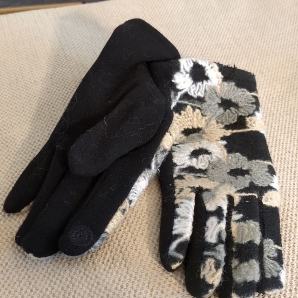 2 Chic gloves - Picture 2 of 3